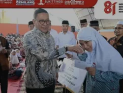 Pemko dan Baznas Bukittinggi Salurkan Zakat Pendidikan bagi Ratusan Pelajar
