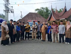 H. Erwin Lismar Dtk Palimo Putiah, Serahkan Ambulans untuk Nagari Koto Tuo, Diharapkan Mudahkan Warga Saat Kondisi Darurat