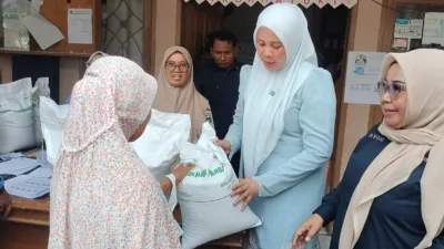 PENYALURAN CADANGAN PANGAN PEMERINTAH (CPP) BANTUAN BERAS DAN BANTUAN BENIH DAN PAKAN LELE