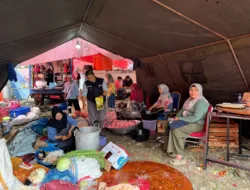 Dapur Umum Peduli Bencana Layani Warga dan Relawan Banjir Bandang Arosuka