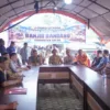 Bupati Solok Serahkan Bantuan untuk Korban Galodo Arosuka, Pemkab Perkuat Sinergi Pemulihan