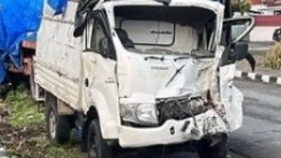 Diduga Rem Bermasalah, Isuzu Traga Tabrak Beruntun Tujuh Kendaraan di Panyalaian
